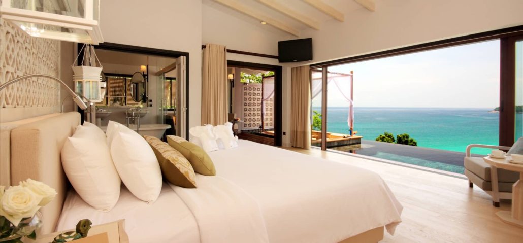 feather pillows, down pillows, bed pillows