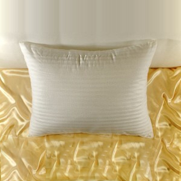 down alternative pillow, down-like pillow, bed pillow